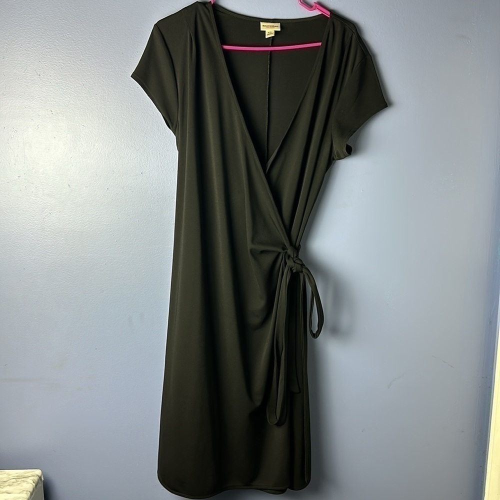 Isaac Mizrahi for target all black elegant form fitting midi wrap dress Size XXL